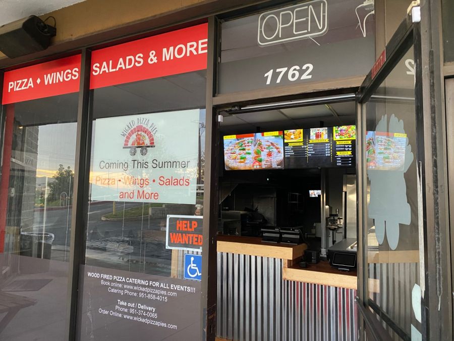 Why Is Wicked Pizza Pies a Local Favorite in Norco CA?